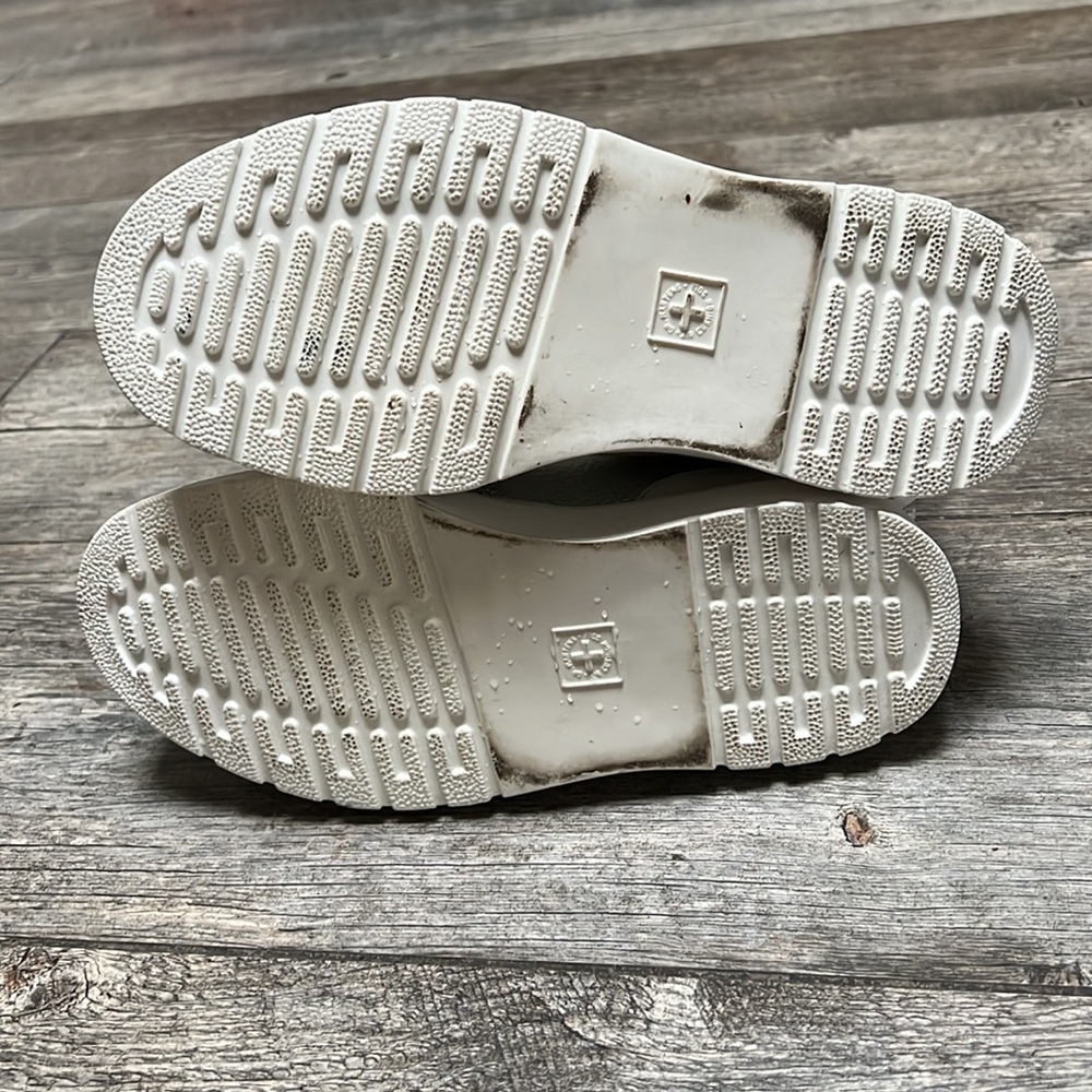 Doc Martens | RARE silver metallic platform chukka - Picture 10 of 10